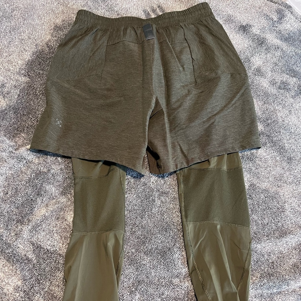 Lululemon shorts with running tights medium